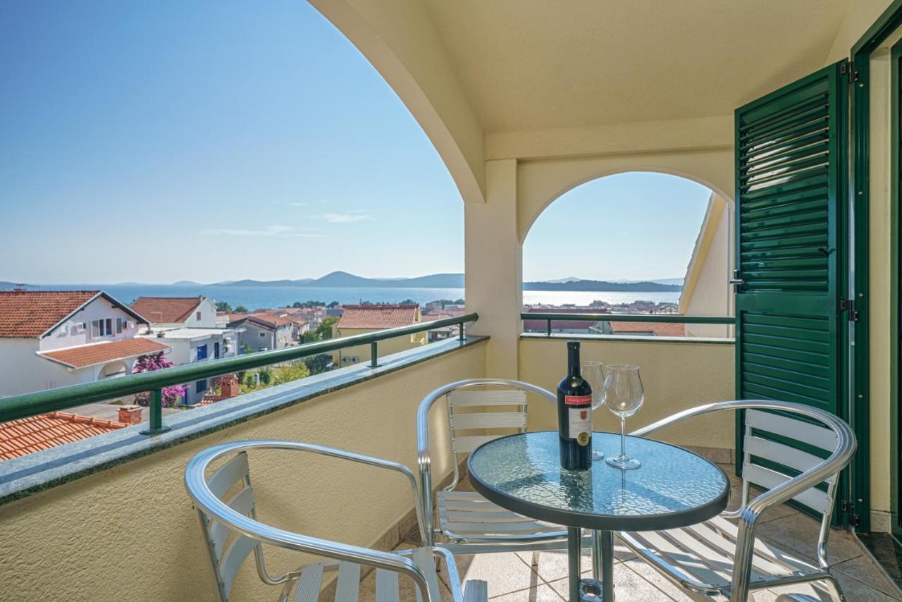 Villa David Vodice Exteriör bild
