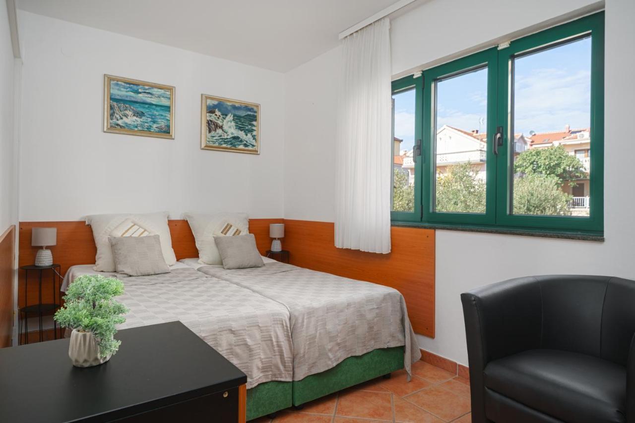 Villa David Vodice Exteriör bild